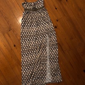 Soft maxi dress! Cool patterns, slit, & cut out